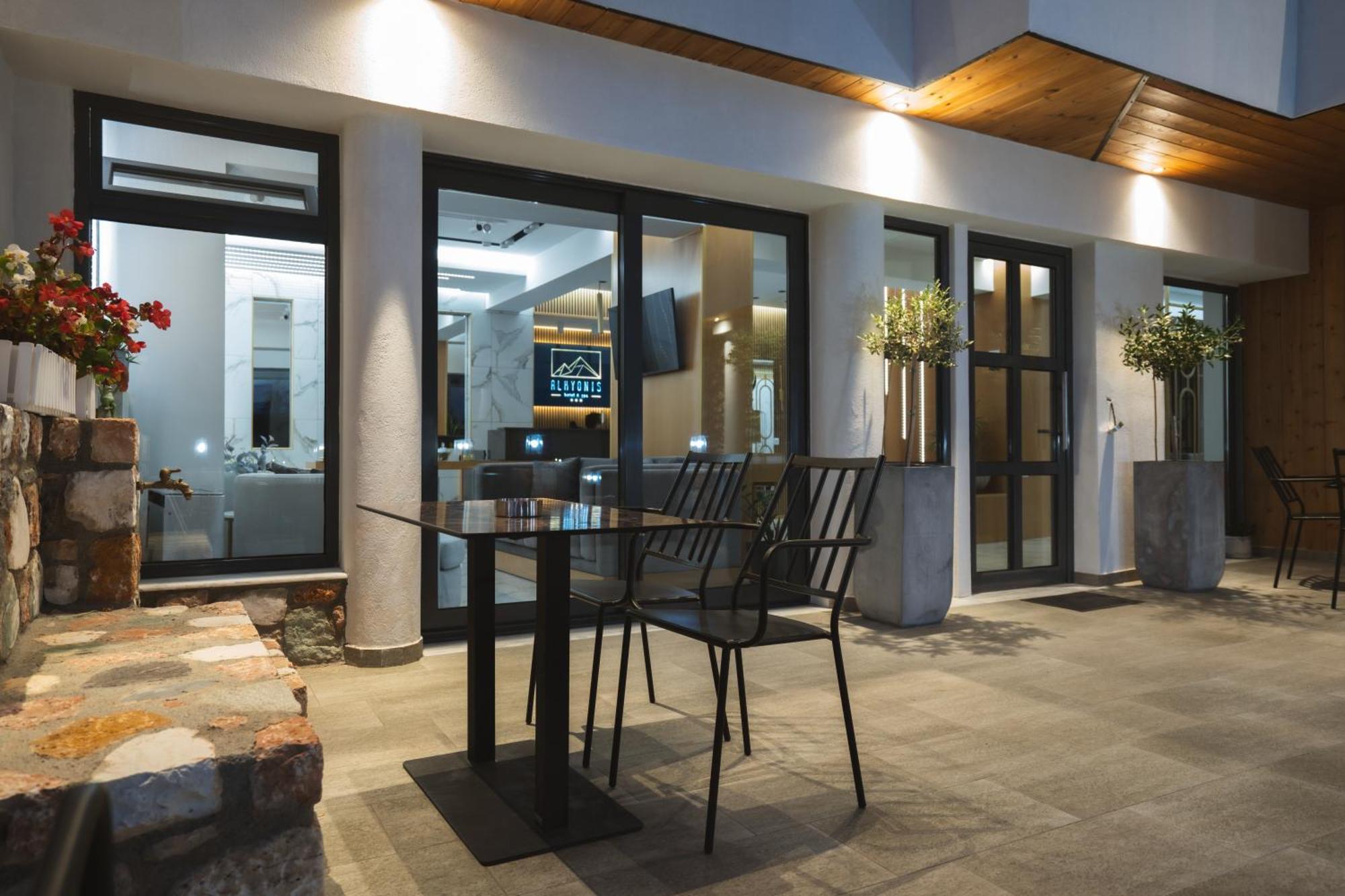 Alkyonis Hotel & Spa Káto Loutrákion Exteriér fotografie